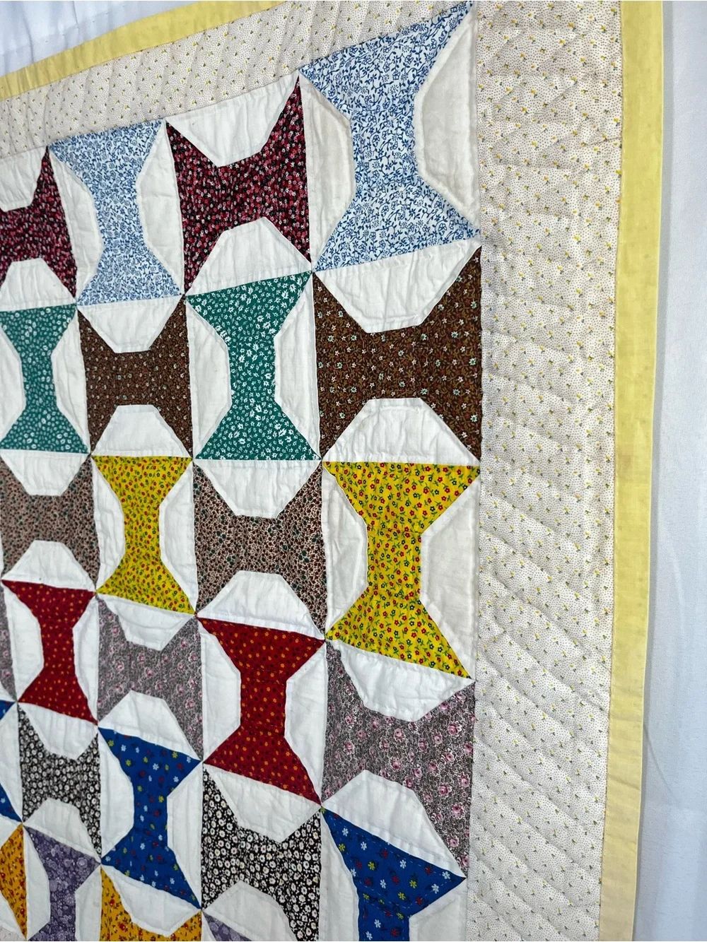 Vintage Spool Lap Quilt 40x42 Handmade, Yellow Border, Cotton